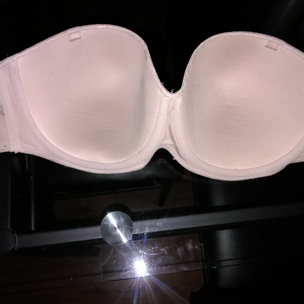 Victoria Secret Bra Size 36D - Picture 6 of 8